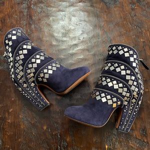 Alaia Iconic dark blue suede studded booties, 36 1/2, Kim Kardashian style